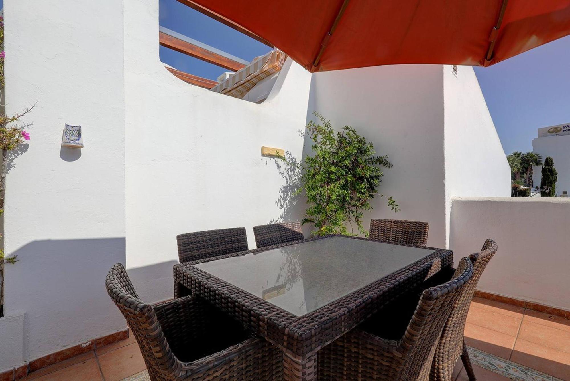 082 - Stunning Sea Views Beachfront Apartment 贝纳尔马德纳 外观 照片